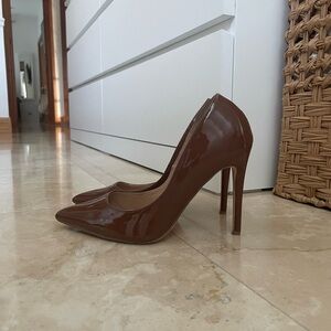 Steve Madden Brown Patent Heels